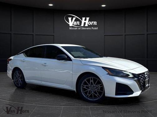 2024 Nissan Altima SR VC-Turbo FWD