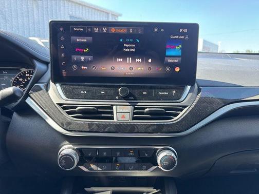 2024 Nissan Altima SR FWD