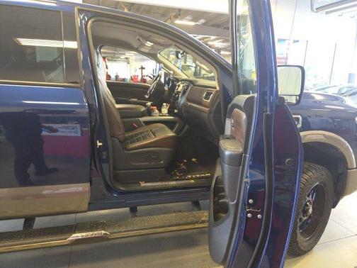 2017 Nissan Titan XD Platinum Reserve