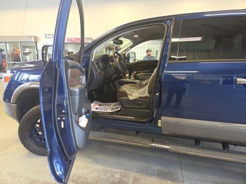 2017 Nissan Titan XD Platinum Reserve