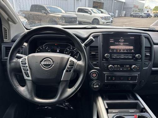 2023 Nissan Titan XD SV