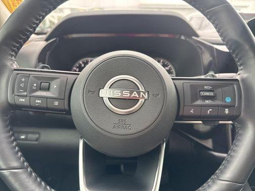 2024 Nissan Pathfinder SL 4WD