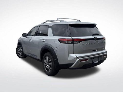 2024 Nissan Pathfinder SL 4WD