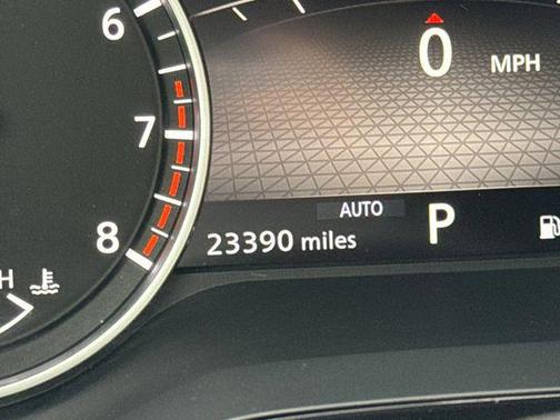 2024 Nissan Pathfinder SL 4WD