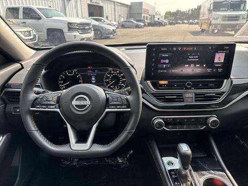 2024 Nissan Altima SR FWD