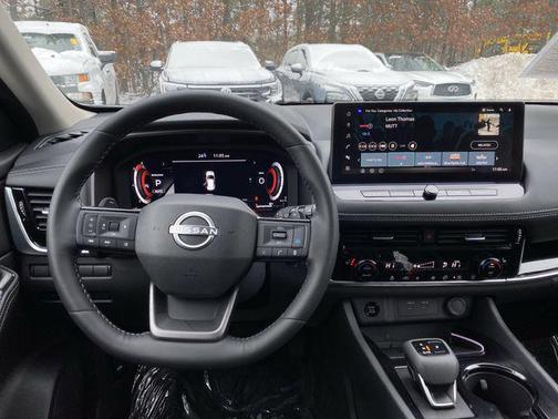 2025 Nissan Rogue SL