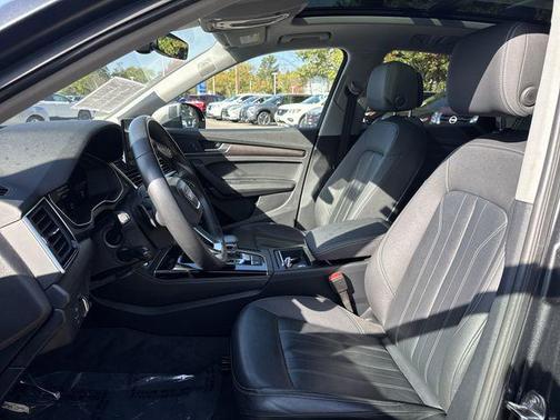 2022 Audi Q5 45 S line Premium Plus