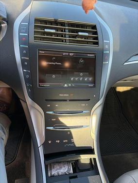 2016 Lincoln MKZ Hybrid Base
