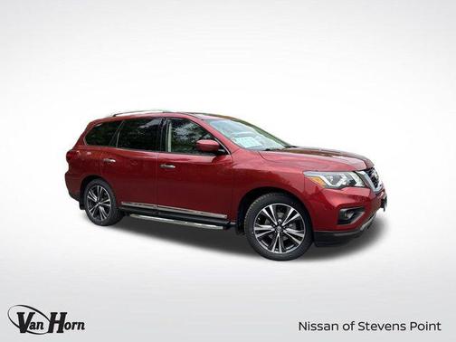 2017 Nissan Pathfinder Platinum
