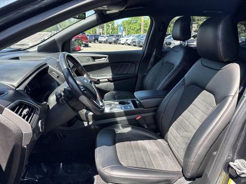 2022 Ford Edge ST Line