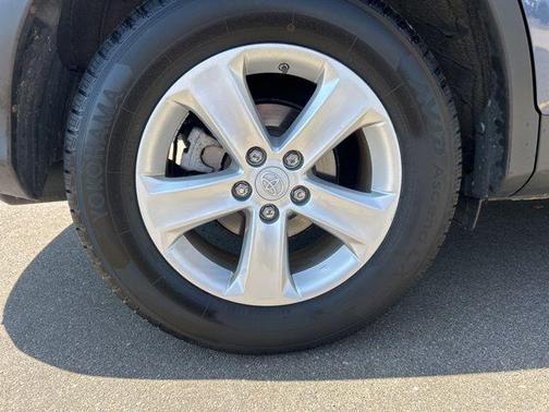 Shoreline Blue Pearl 2014 Toyota RAV4 XLE