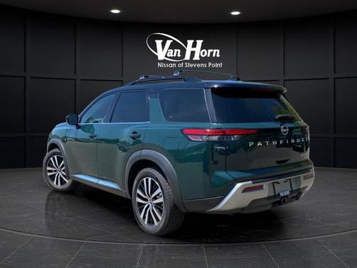 Obsidian Green Pearl/Super Black 2023 Nissan Pathfinder Platinum 4WD