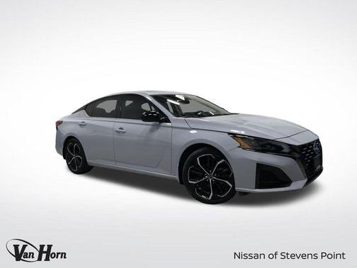 2024 Nissan Altima SR FWD