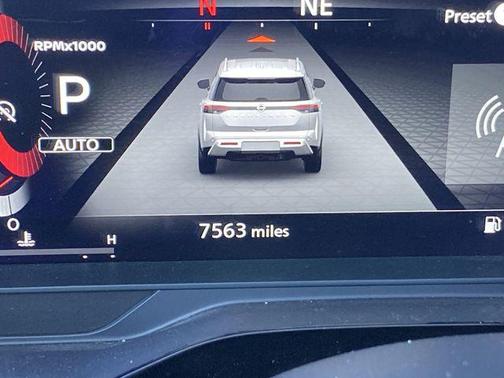 2024 Nissan Pathfinder Platinum 4WD