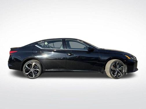 2024 Nissan Altima SR Intelligent AWD