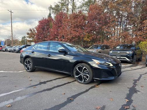 2024 Nissan Altima SR Intelligent AWD