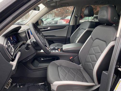 2024 Volkswagen Atlas 2.0T SEL