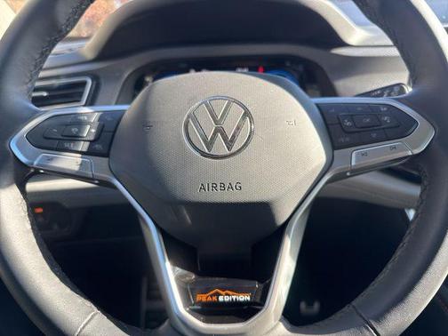 2024 Volkswagen Atlas 2.0T SEL