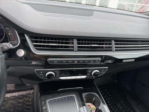 2019 Audi Q7 55 Prestige