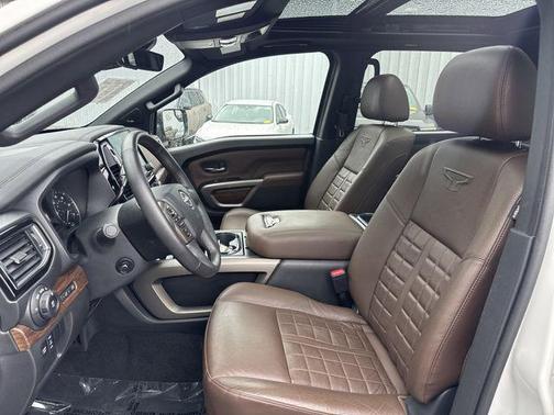 2024 Nissan Titan Platinum Reserve