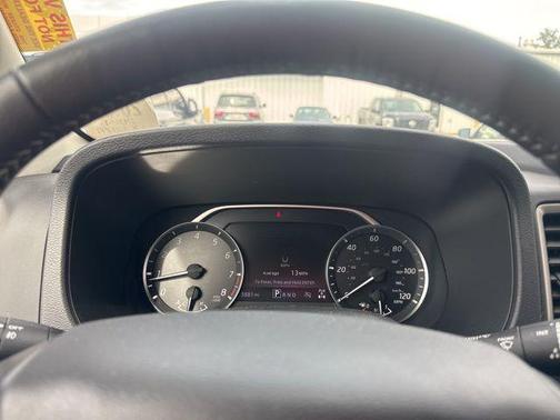2024 Nissan Frontier SV