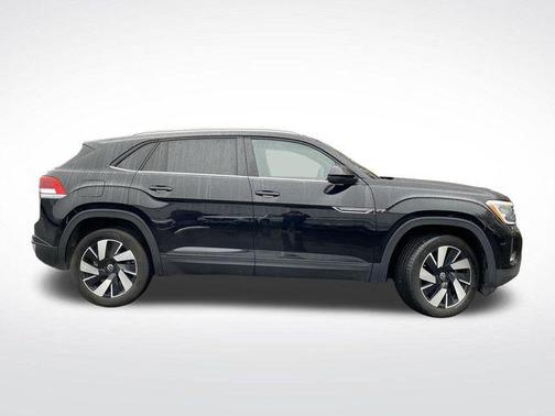 2024 Volkswagen Atlas Cross Sport 2.0T SE w/Technology 4MOTION