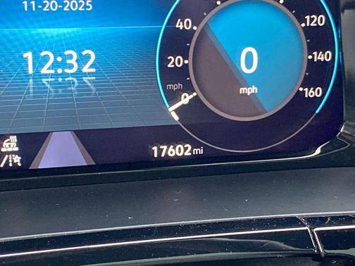 2024 Volkswagen Atlas Cross Sport 2.0T SE w/Technology 4MOTION