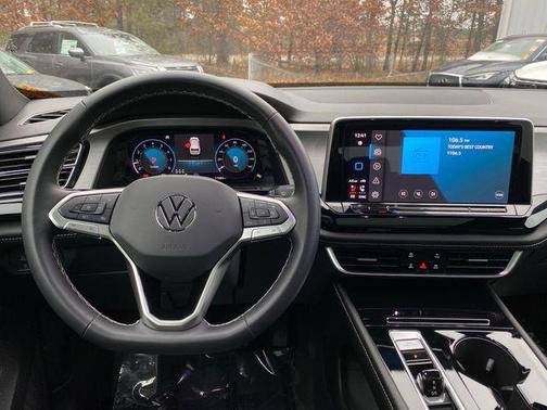 2024 Volkswagen Atlas Cross Sport 2.0T SE w/Technology 4MOTION