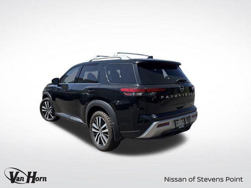 2022 Nissan Pathfinder Platinum 4WD