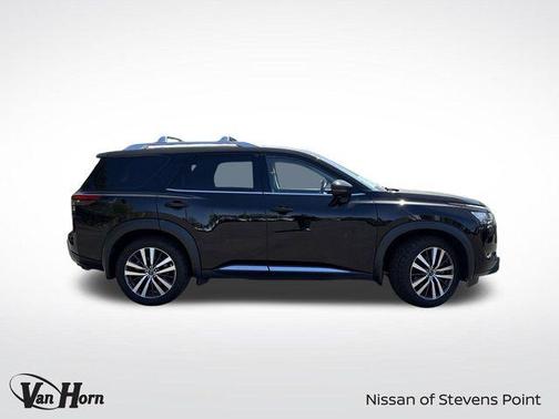 2022 Nissan Pathfinder Platinum 4WD