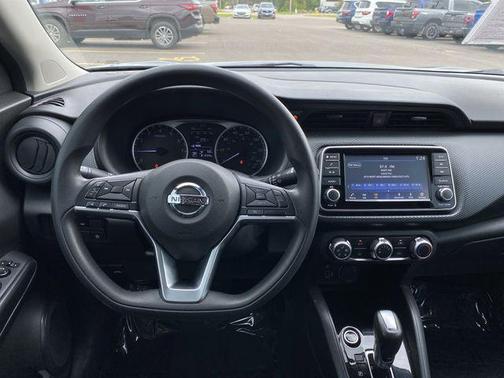2021 Nissan Kicks S