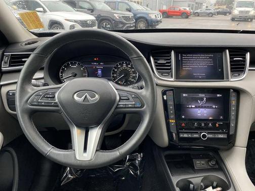 2023 INFINITI QX50 LUXE AWD