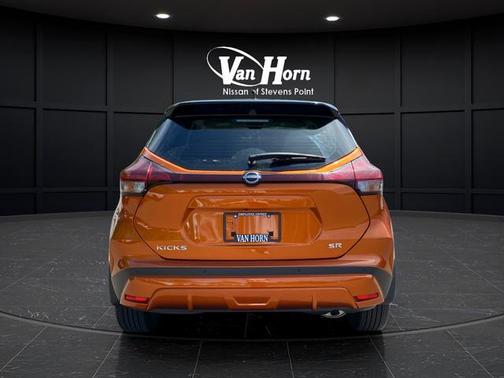 Monarch Orange Metallic/Super Black 2023 Nissan Kicks SR