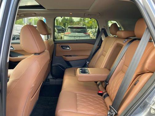 2024 Nissan Rogue Platinum