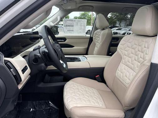 2025 Nissan Armada Platinum 4WD