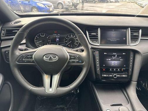 2023 INFINITI QX55 LUXE