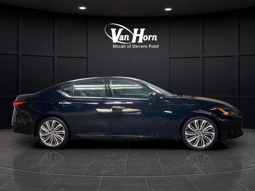 2024 Nissan Altima 2.5 SL