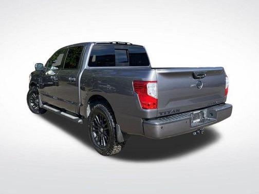 2019 Nissan Titan SV