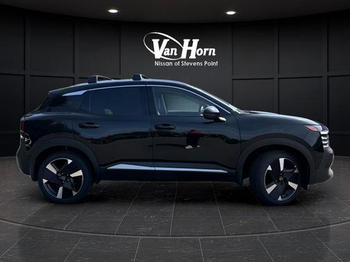 Super Black 2026 Nissan Kicks SR