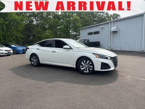 2023 Nissan Altima S FWD