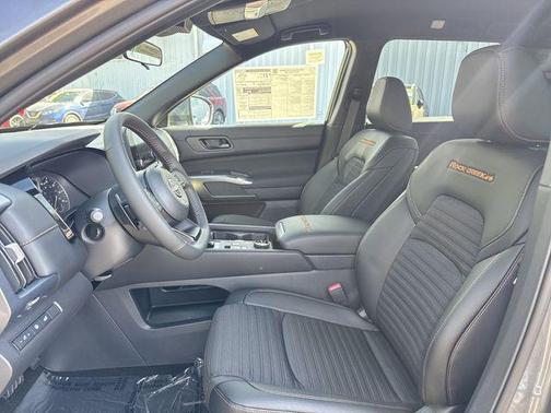 2025 Nissan Pathfinder Rock Creek 4WD