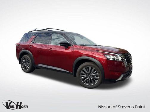 2024 Nissan Pathfinder SL 4WD