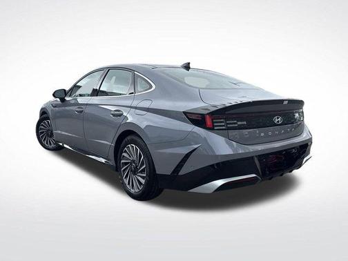 2024 Hyundai SONATA Hybrid Limited