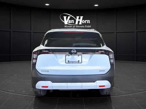 Fresh Powder 2027 Nissan Kicks SV