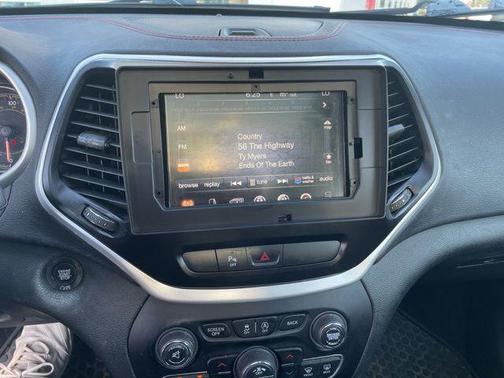 2018 Jeep Cherokee Trailhawk