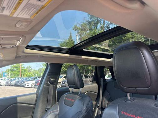 2018 Jeep Cherokee Trailhawk