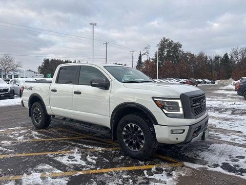 2024 Nissan Titan PRO-4X