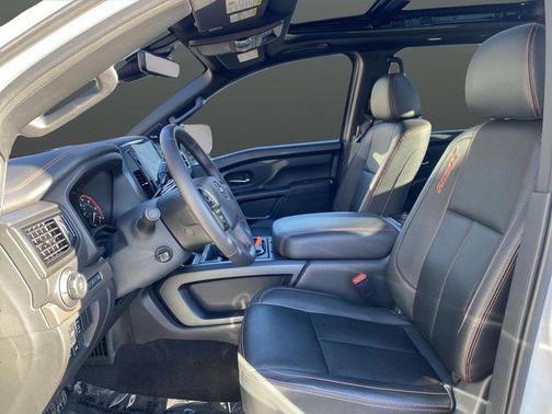 2024 Nissan Titan PRO-4X