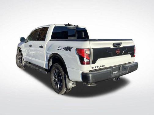 2024 Nissan Titan PRO-4X