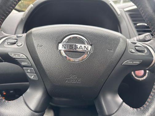 2020 Nissan Pathfinder SL 4WD